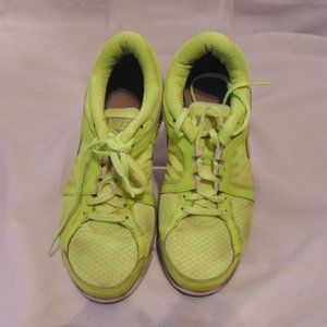 Women’s Nike Dual Fusion Run 3 Bright Yellow Running Walking 525752-700  size 9